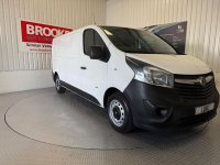 VAUXHALL VIVARO